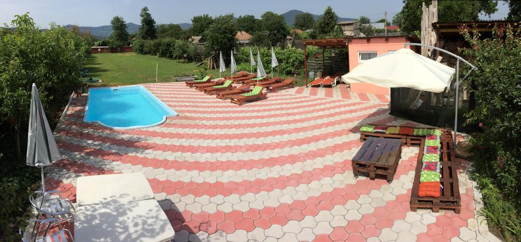 Pensiunea Octogon Piatra Neamţ Exterior foto